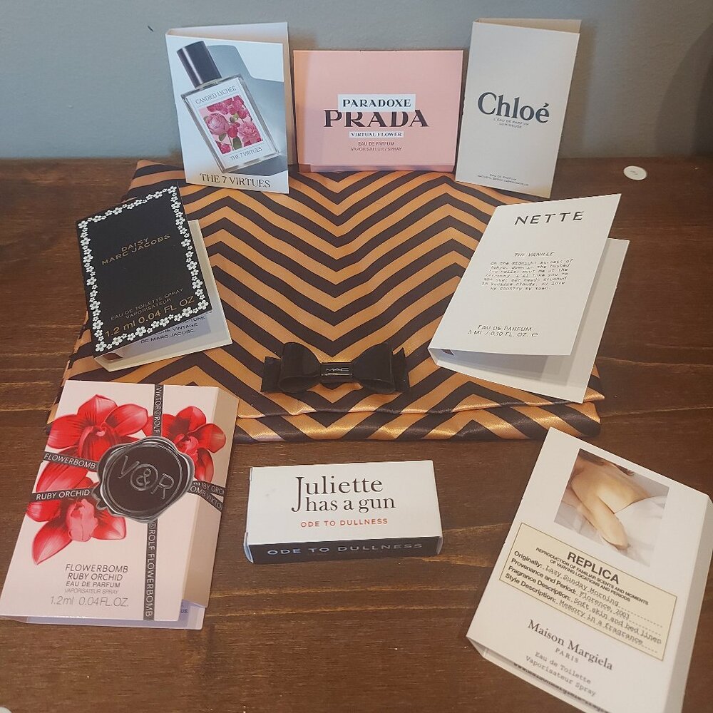 Beautiful Smell Sample Bundle + Mac Pouch